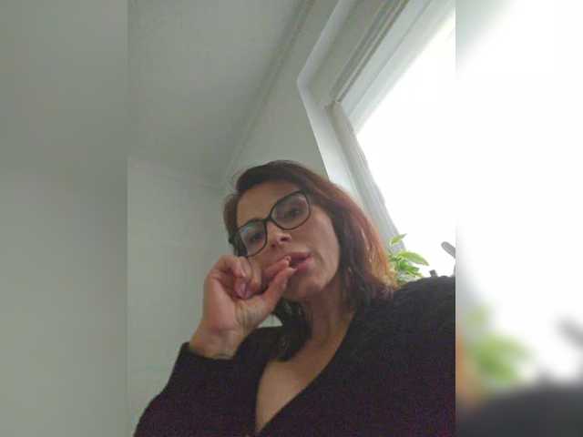 SophieMary's BongaCams show and profile