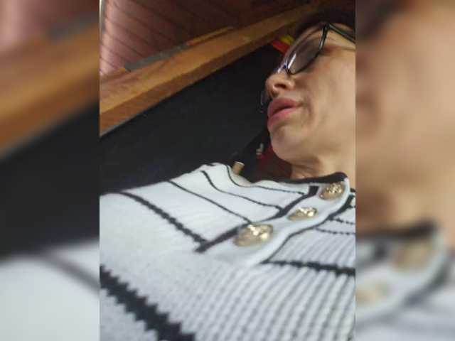 SophieMary's BongaCams show and profile