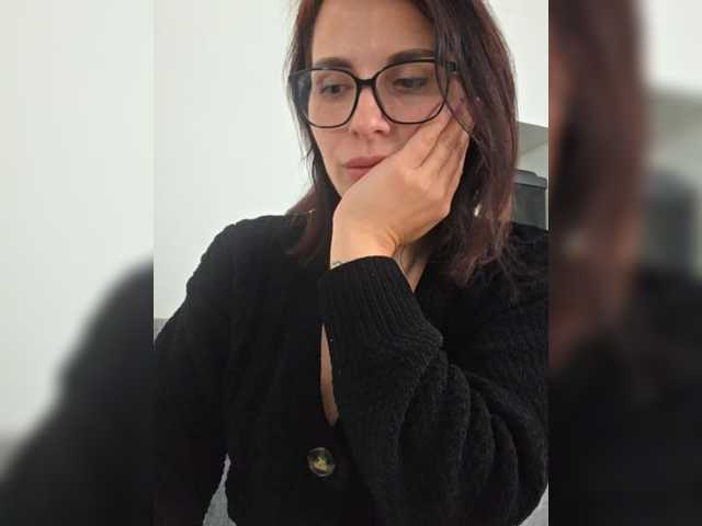 SophieMary's BongaCams show and profile