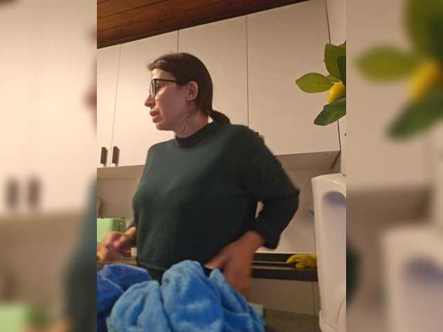 SophieMary's BongaCams show and profile