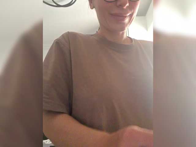 SophieMary's BongaCams show and profile