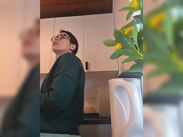 SophieMary's BongaCams show and profile