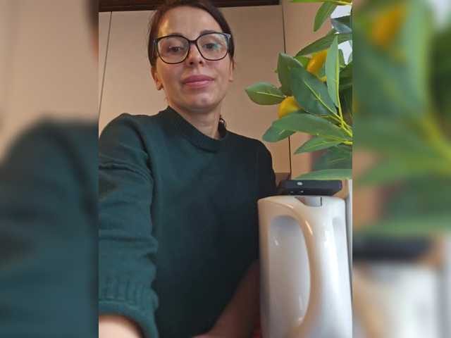 SophieMary's BongaCams show and profile