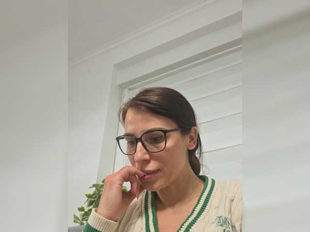 SophieMary's BongaCams show and profile