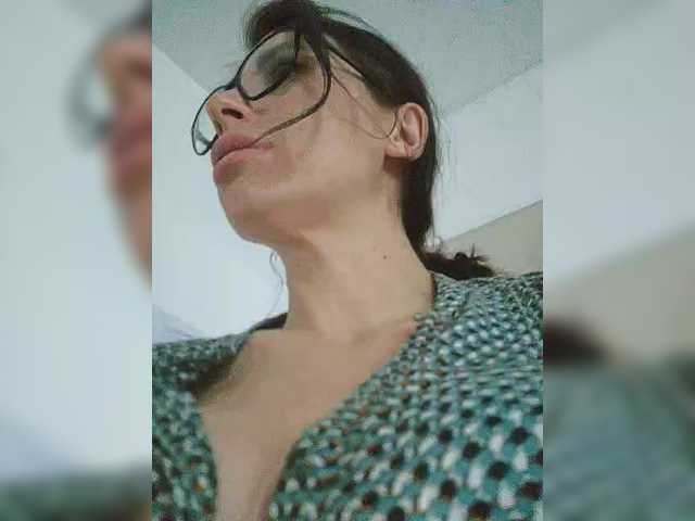 SophieMary's BongaCams show and profile