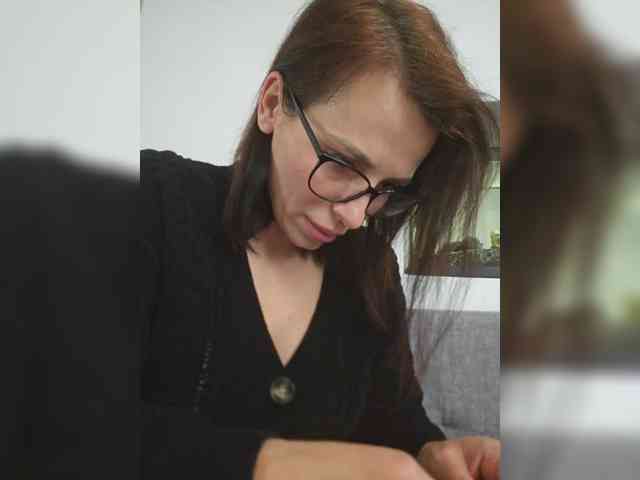 SophieMary Live Webcam on BongaCams