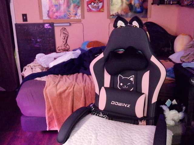 AsiaGoesPro's BongaCams show and profile