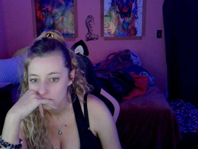 AsiaGoesPro's BongaCams show and profile