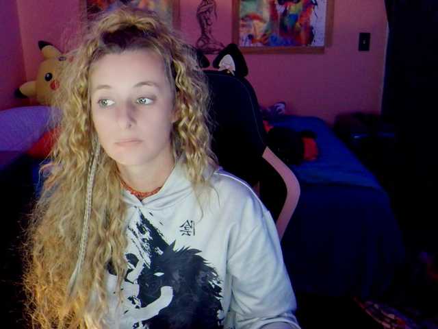 AsiaGoesPro's BongaCams show and profile