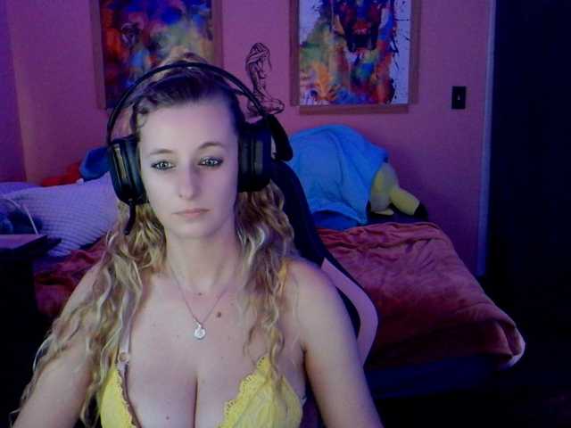 AsiaGoesPro's BongaCams show and profile