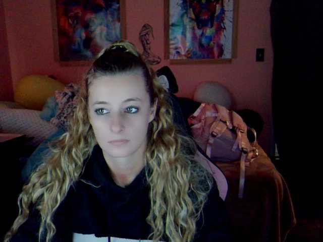 AsiaGoesPro's BongaCams show and profile