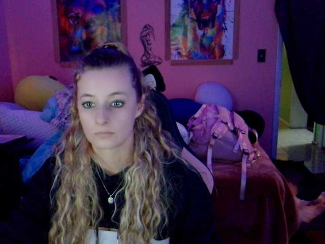 AsiaGoesPro's BongaCams show and profile