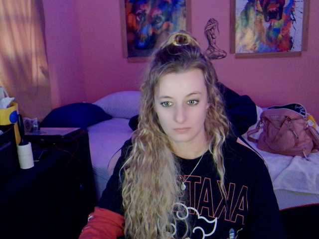 AsiaGoesPro's BongaCams show and profile