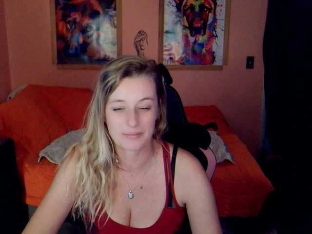 AsiaGoesPro's BongaCams show and profile