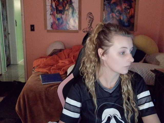 AsiaGoesPro's BongaCams show and profile