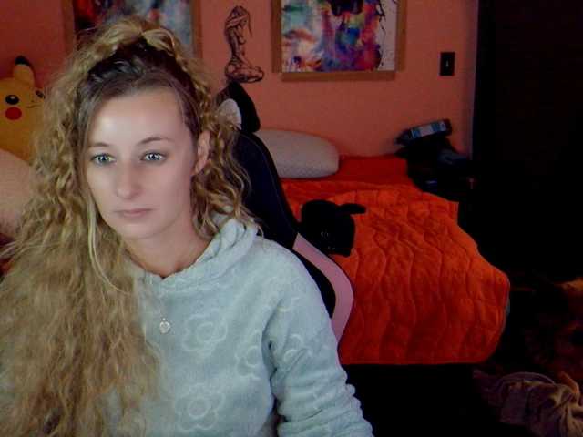 AsiaGoesPro's BongaCams show and profile