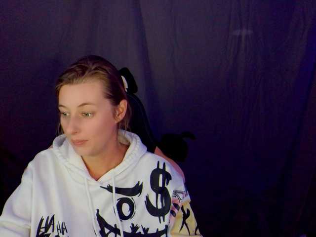 AsiaGoesPro's BongaCams show and profile