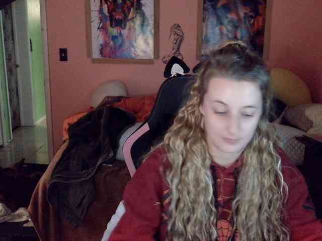 YourSecretGirlFriend963 webcam