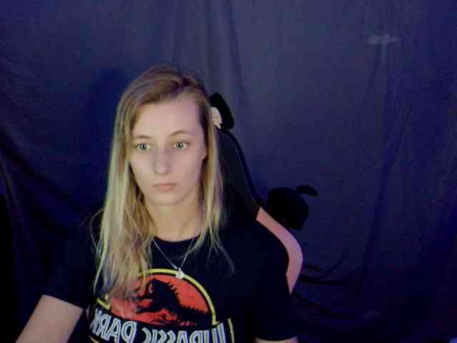 YourSecretGirlFriend963 webcam