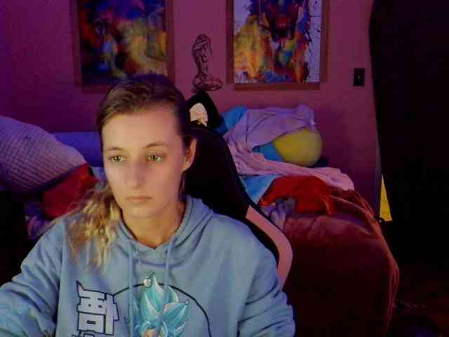 YourSecretGirlFriend963 webcam