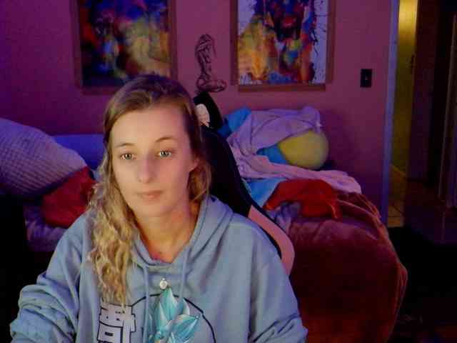 YourSecretGirlFriend963 webcam