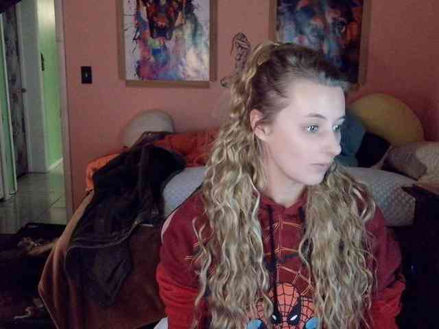 YourSecretGirlFriend963 webcam