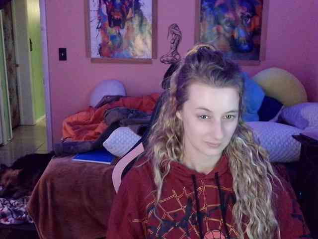 YourSecretGirlFriend963 webcam