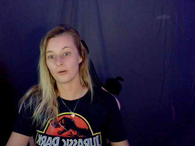 YourSecretGirlFriend963 webcam