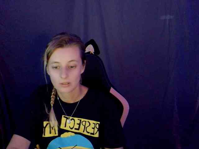 YourSecretGirlFriend963 webcam