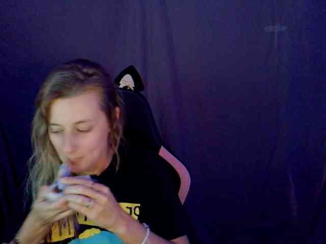 YourSecretGirlFriend963 webcam