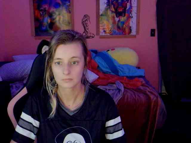 YourSecretGirlFriend963 webcam