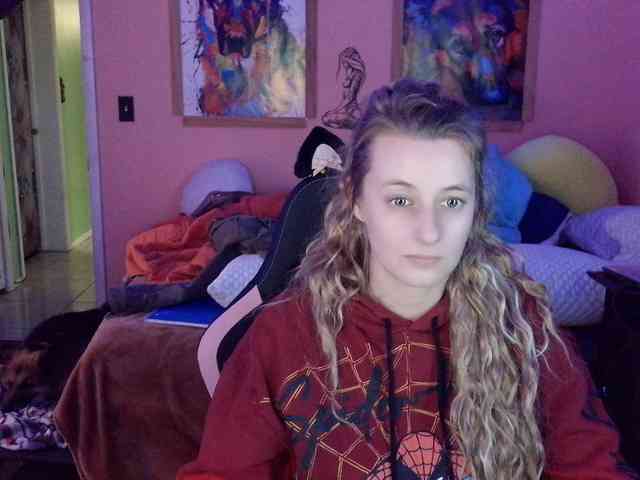 YourSecretGirlFriend963 webcam