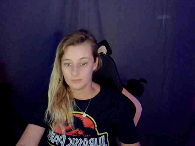 YourSecretGirlFriend963 webcam