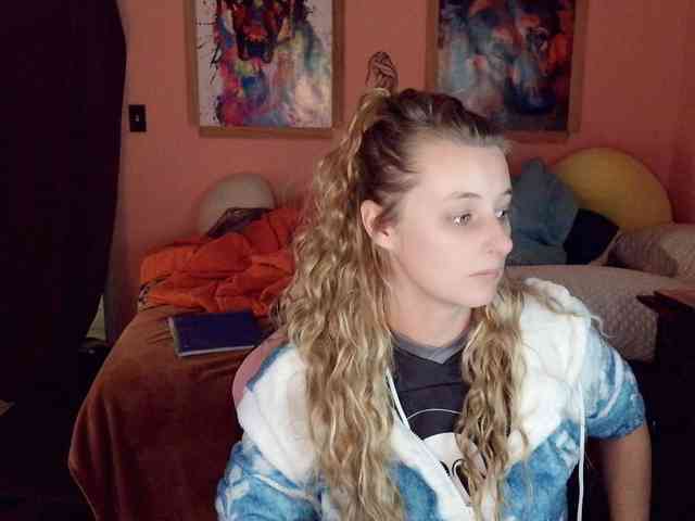 YourSecretGirlFriend963 webcam