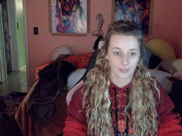 YourSecretGirlFriend963 webcam