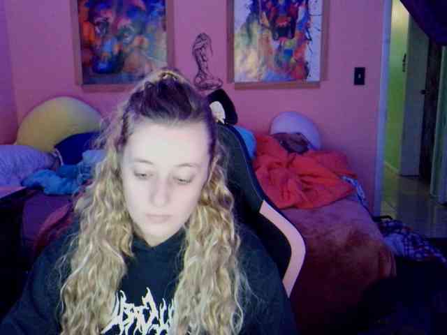 YourSecretGirlFriend963 webcam