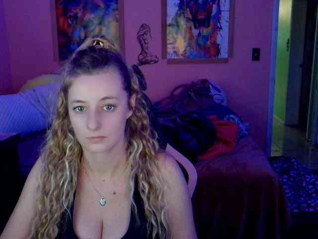 YourSecretGirlFriend963 webcam