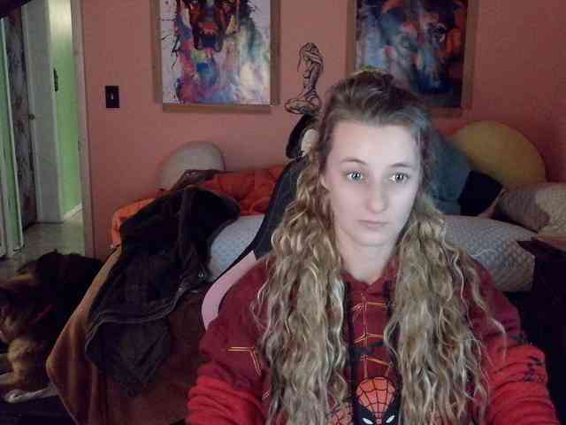 YourSecretGirlFriend963 webcam