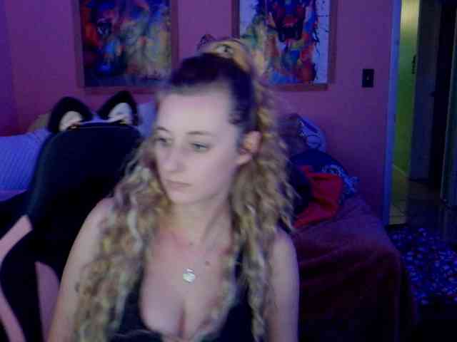 YourSecretGirlFriend963 webcam
