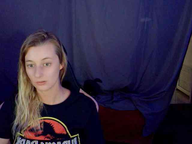 YourSecretGirlFriend963 webcam