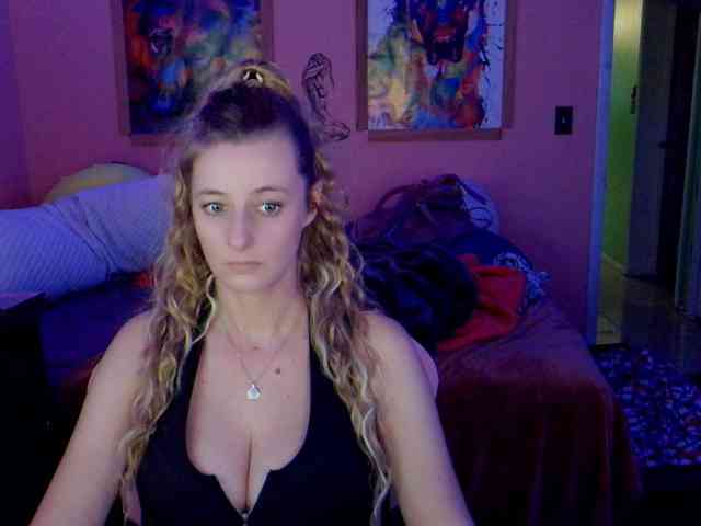 YourSecretGirlFriend963 webcam