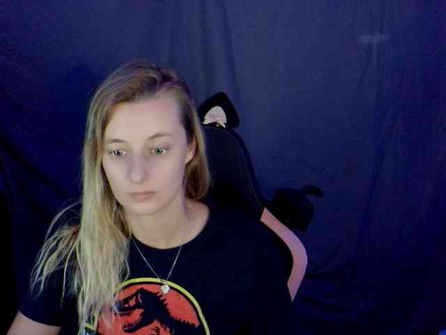 YourSecretGirlFriend963 webcam