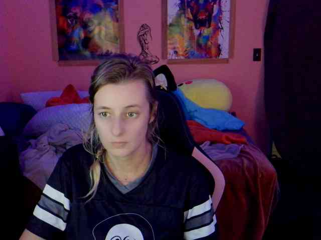 YourSecretGirlFriend963 webcam