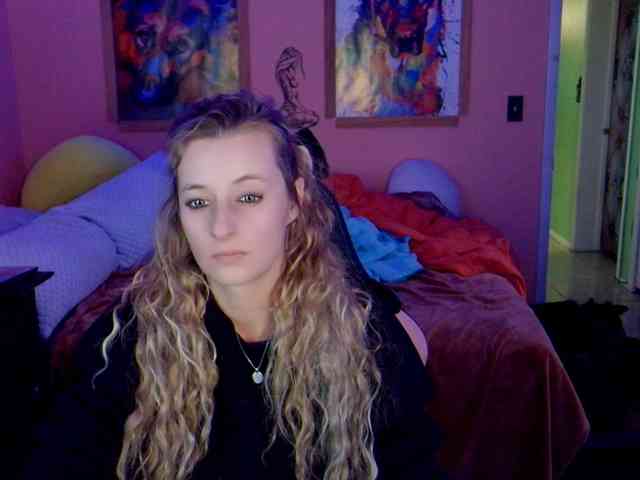 YourSecretGirlFriend963 webcam