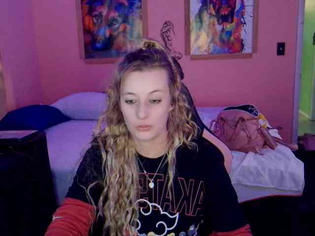 YourSecretGirlFriend963 webcam