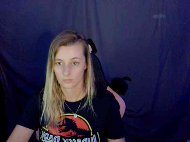 YourSecretGirlFriend963 webcam