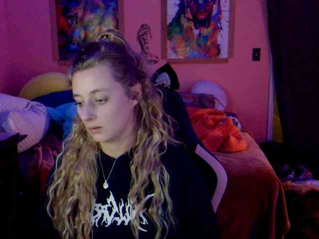 YourSecretGirlFriend963 webcam