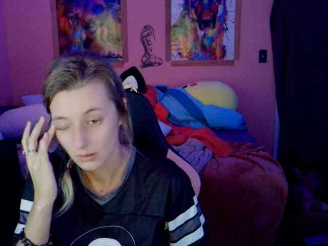 YourSecretGirlFriend963 webcam