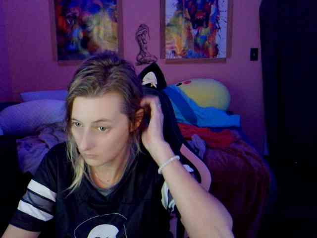 YourSecretGirlFriend963 webcam