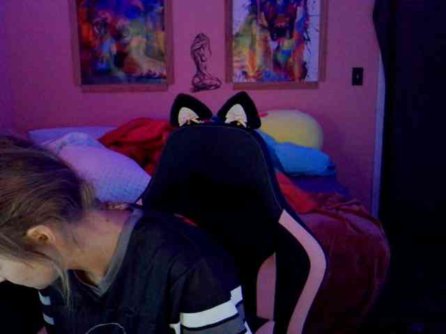 YourSecretGirlFriend963 webcam